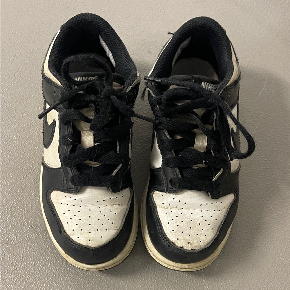 Nike Panda Dunks